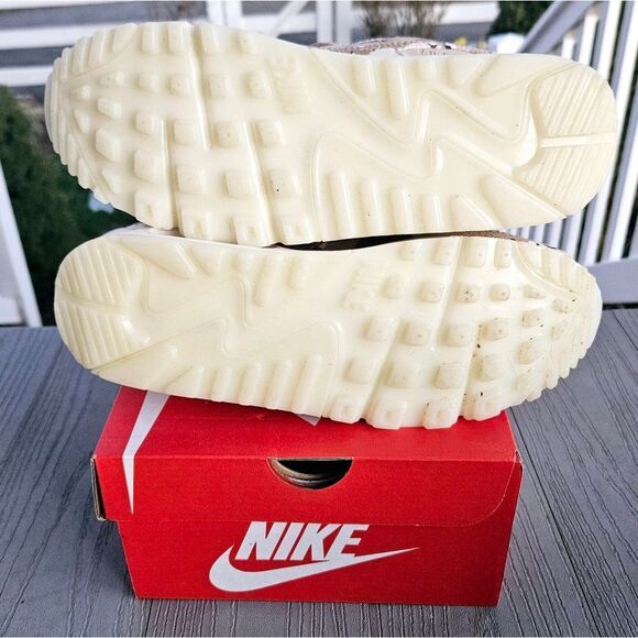 NIKE womens air max 90 desert camo like new in box size 8.5 - Picture 5 of 16